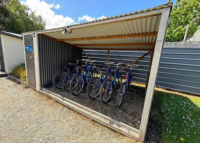Kingston Top 10 Holiday Park