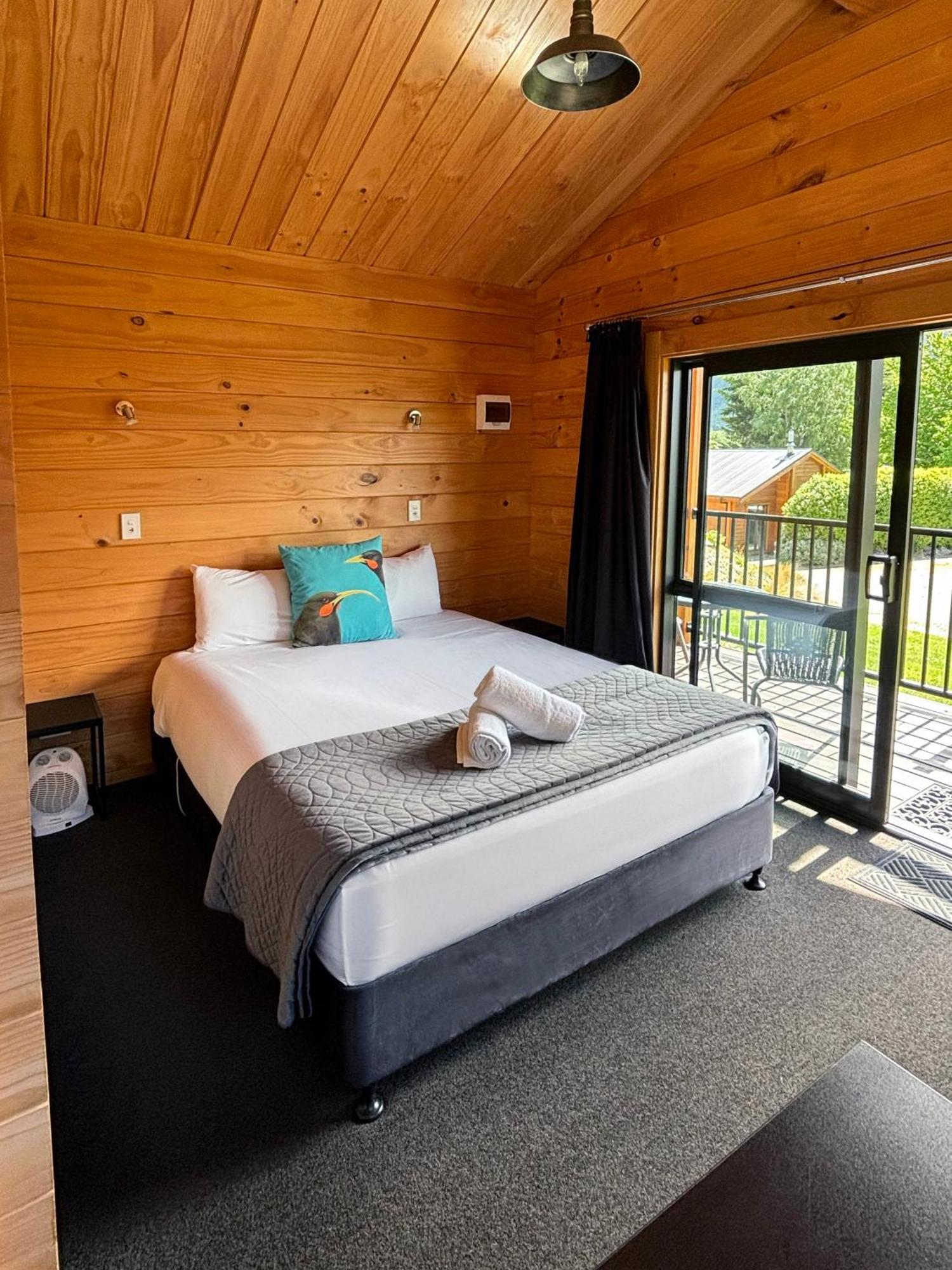 10 Holiday park